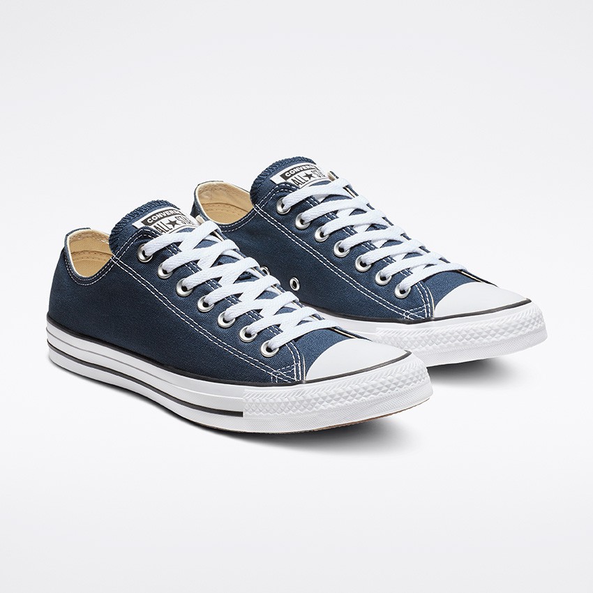 unisex chuck taylors