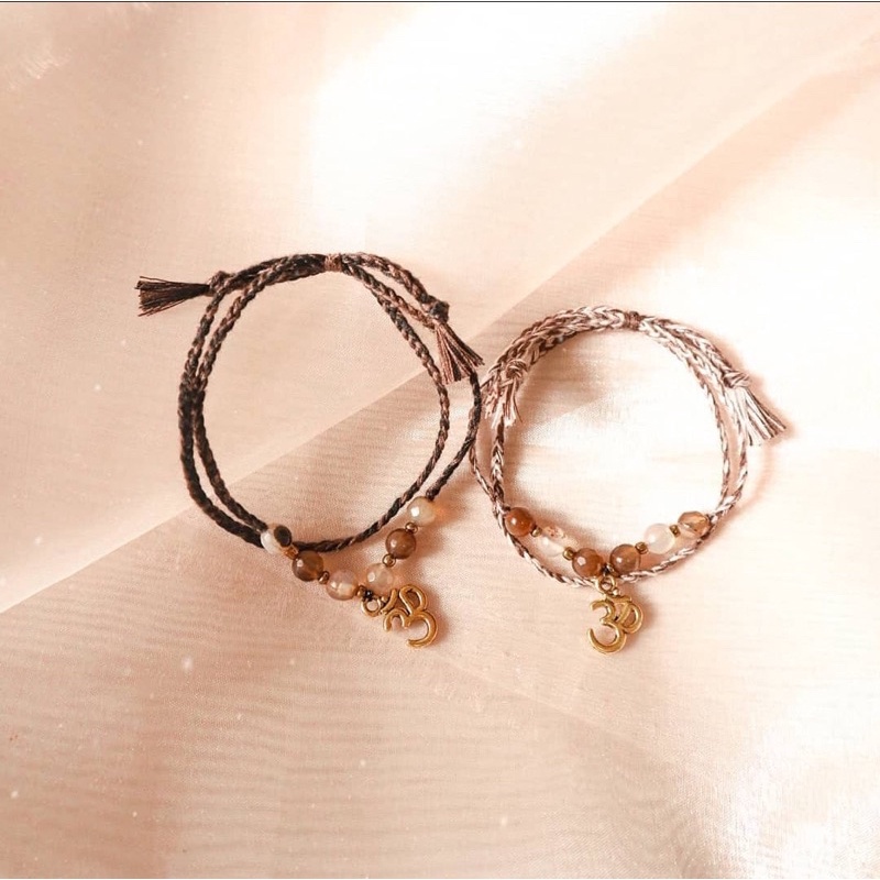 1 PC gelang tangan ohm stone double layer loliastuff (gelang etnik/ gelang batu/ gelang kepang / gelang bali)