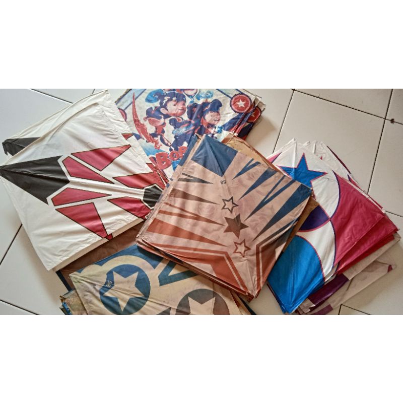 Layang layang aduan OET ukuran 58 cm