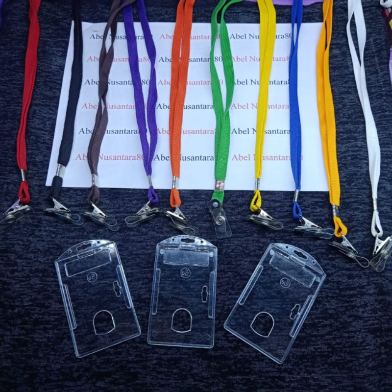 

Paket Casing ID Card Acrylic Bening 1 Sisi Ev Bes+Tali Jepit Besi 1cm