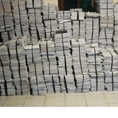 

[KODE W562] KERTAS HVS F4/A4 Bekas