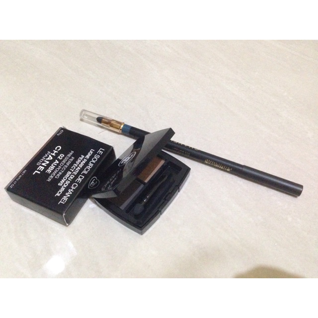 Smoky chanel eyeshadow free pensil eyeliner chanel