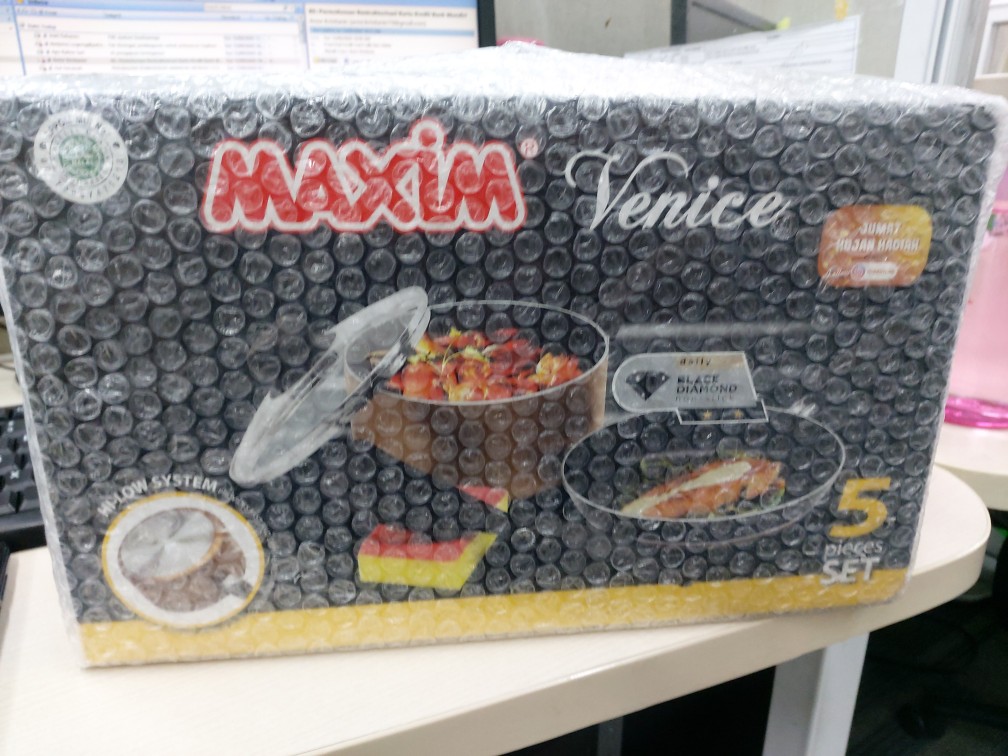 Maxim Venice Set - Panci Teflon 17 Cm Dan Fry Pan Teflon 20 Cm