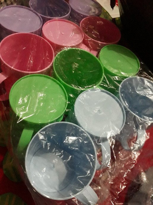 Gelas Gagang Tikar Warna Gelas Plastik 1 Lusin Cangkir Plastik Warna