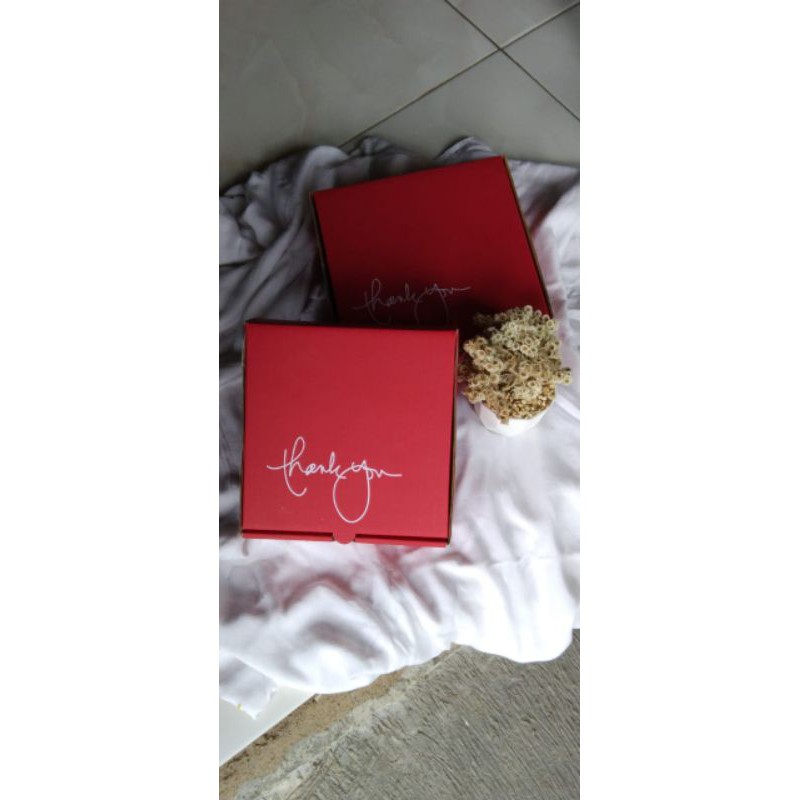 

Box 20x20x7cm packing / kardus / hampers