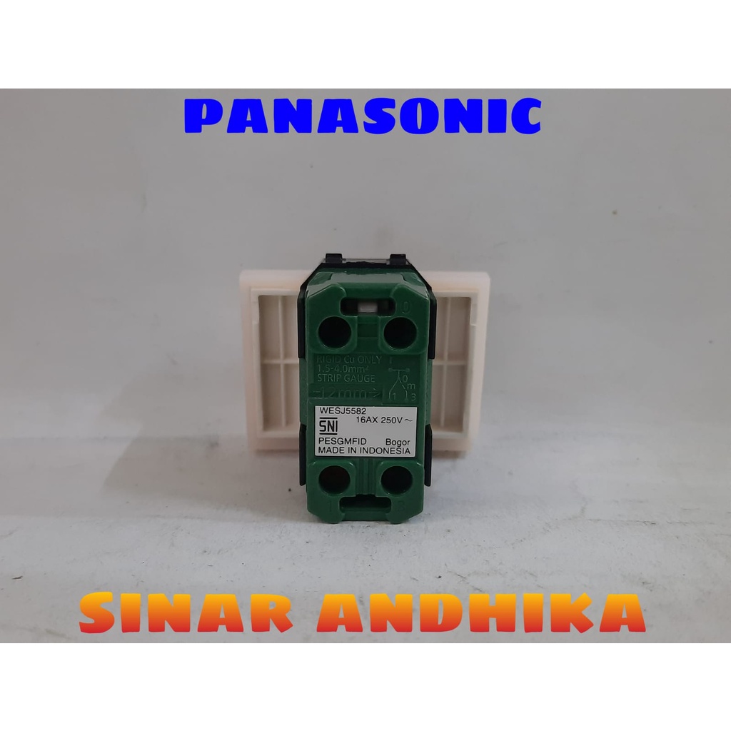 Mata Saklar Lebar Panasonic Hotel Indikator 2 Arah Putih Wesj 5582