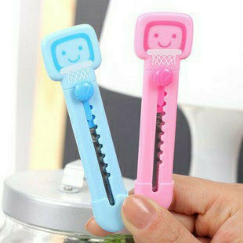 

CUTTER MINI SIZE TRAVEL SENYUM