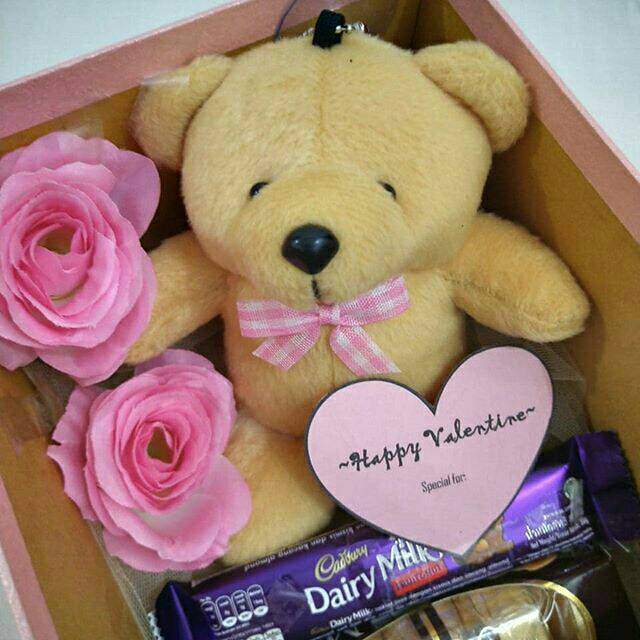 

Box surprise kado valentine ulang tahun pacar cewek / anniversary custom request ucapan