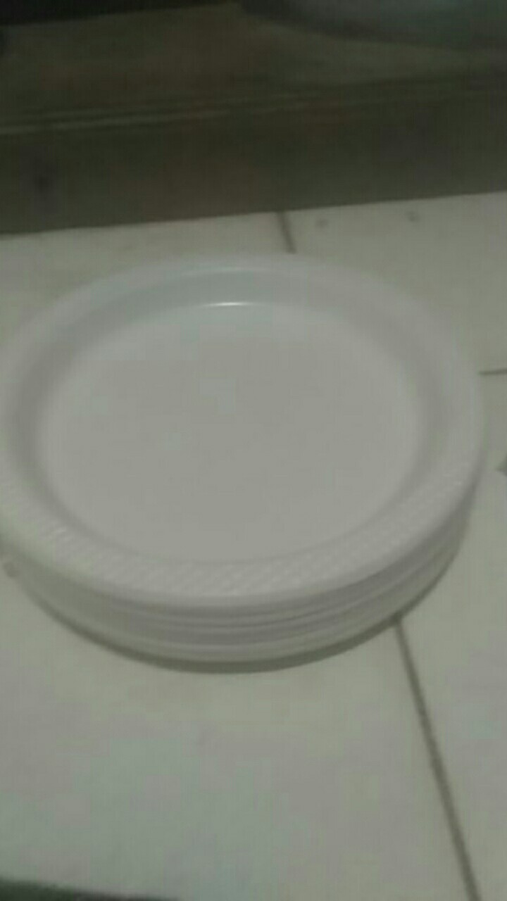 Piring Plastik Sedang P7 Isi 50 Pcs - Piring Makan - Piring Plastik Kue