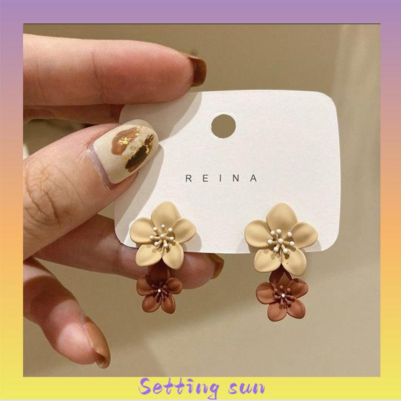 Kontras warna Spray bunga cat anting-anting wanita kepribadian sederhana semua-pertandingan anting-anting TN