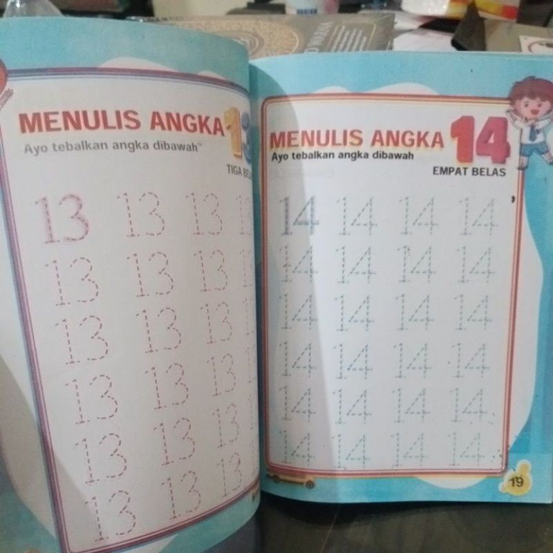 buku mengenal dan menulis angka (19×27cm)