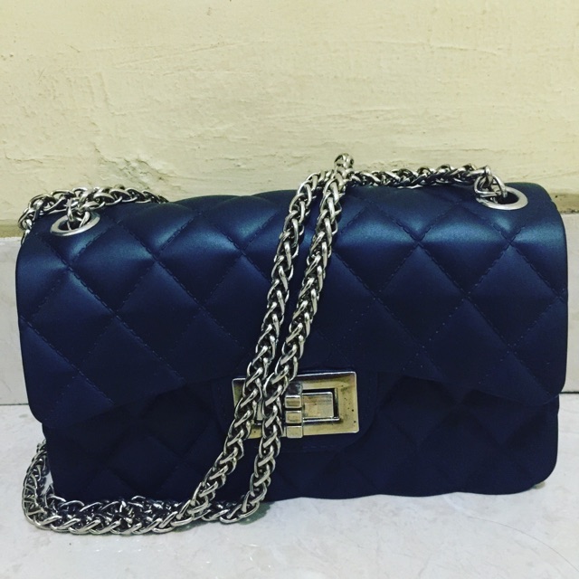 Tas Chanel mini