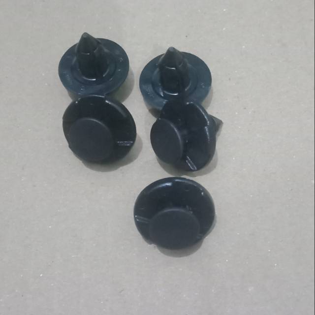 Klip kancing bemper toyota avanza tahun 2004-2011 original