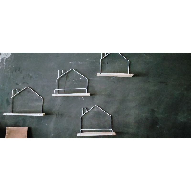 Rak Dinding Bentuk Rumah