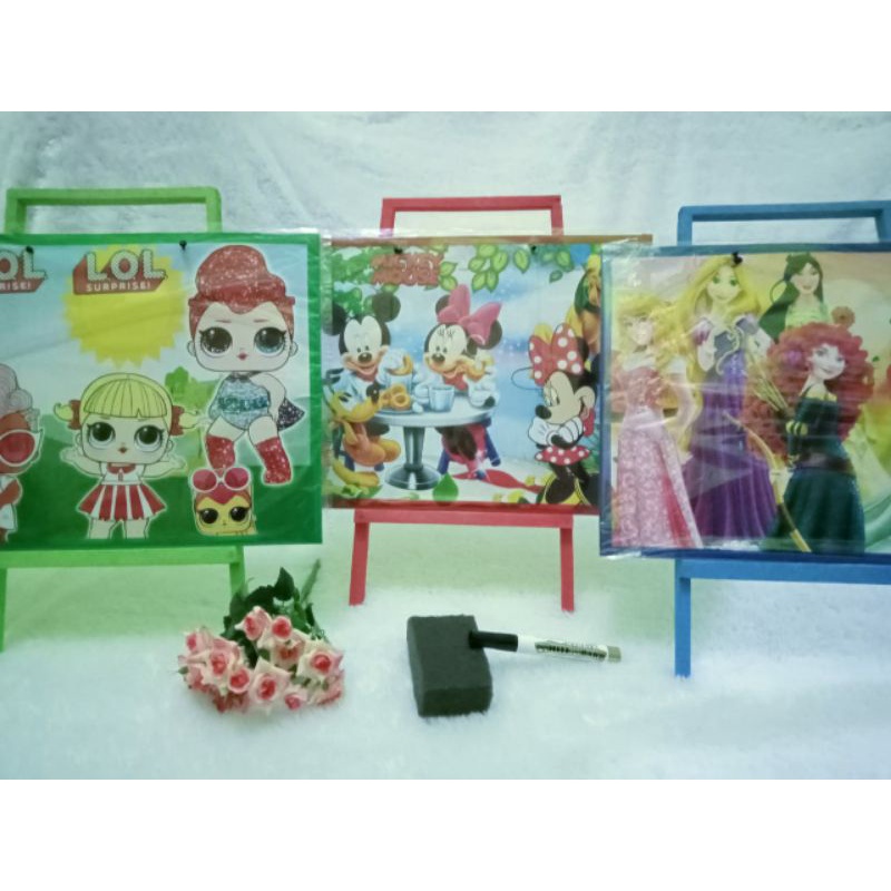 

Papan Tulis WhiteBoard Karakter / White Board Anak