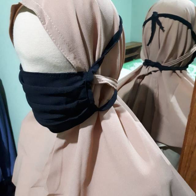Masker Hijab Hitam