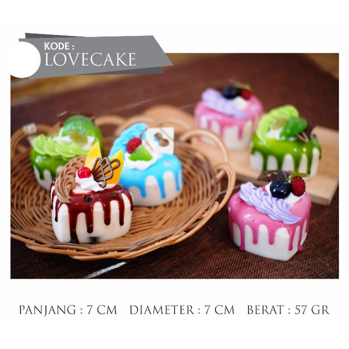 Squishy Squisy Hiasan Pajangan Display Roti Love Warna Artificial Dekorasi