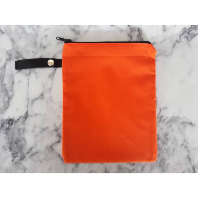 

Grip Bag / Tas Parasut / Kado / Goodie Bag / Tas / Tas Souvenir / Wet Bag / Tas Mini Lucu