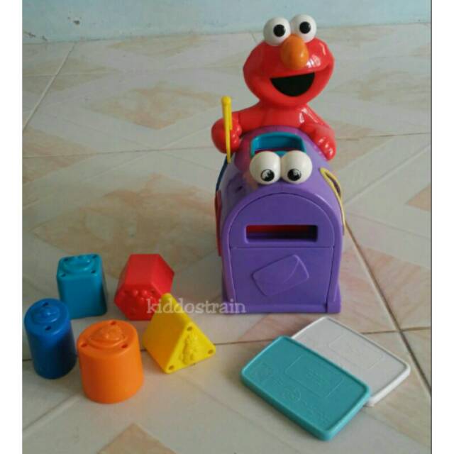 Elmo's Mailbox Shape Sorter