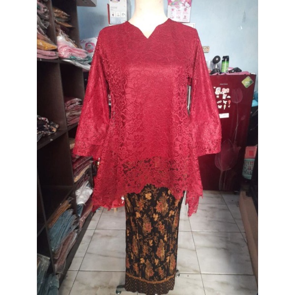 COD KEBAYA RINJANI KEBAYA BROKAT JUMBO ABU GOLD DUSTY MARUN MOCA MAURA SERAGAM KEBAYA BRIDESMAIDS-ATASAN-MARUN