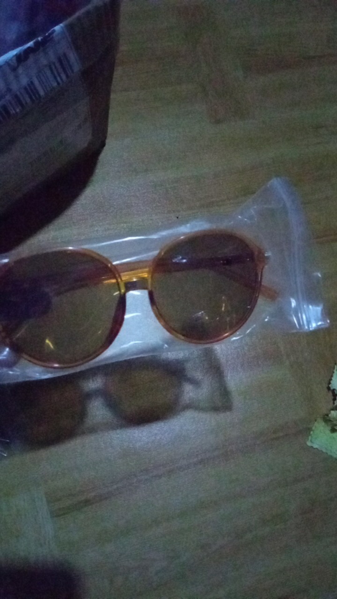 Kacemeta Hltem Wanite Kotak Ukuren Kecil Gaye Mate Kuceing Untuek Barbalik