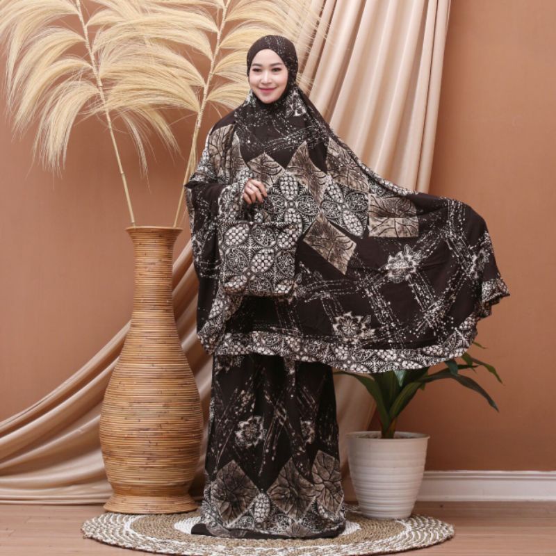 MUKENA BATIK PEKALONGAN CAP MOTIF MADONGAN SOGAN