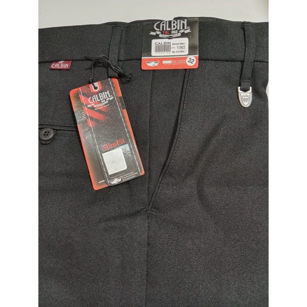 Celana bahan wool slim fit warna hitam