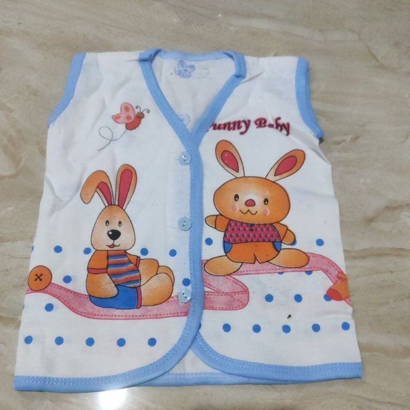 Baju bayi kancing tengah katun motif ddr