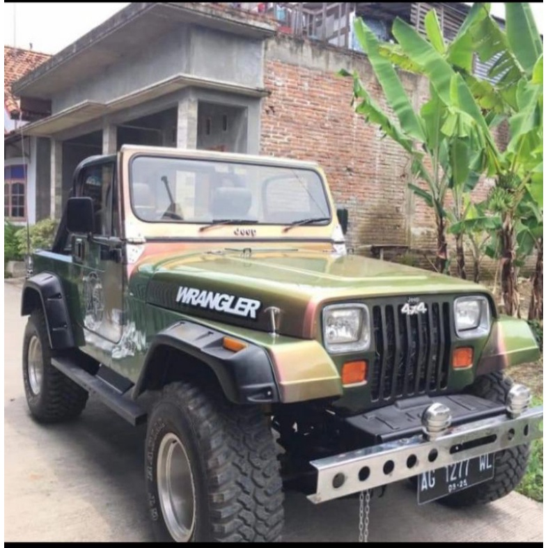 over fender CJ7 model baut lebar
