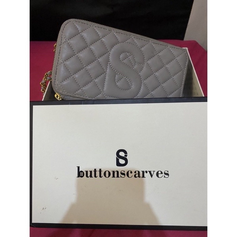 yura bag buttonscarves preloved