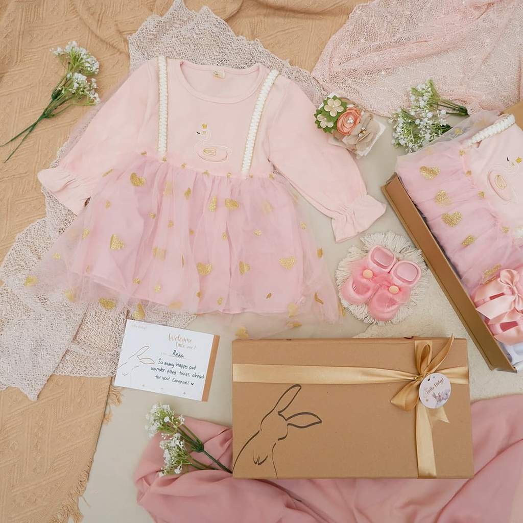 LIO035 Girls Baby Hampers 0-12 months/ Hampers bayi newborn/ Kado bayi/ baby girl gift set-Liz Pink