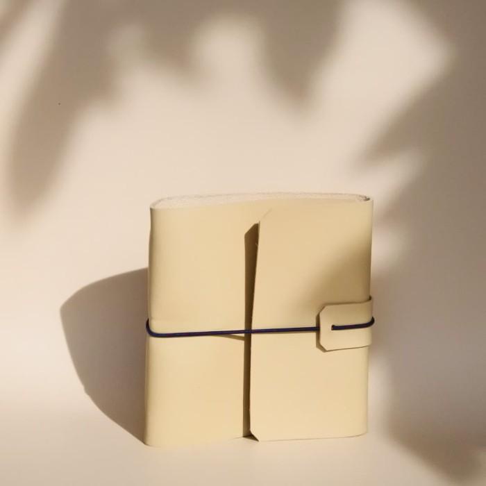 

Lora | Sketch Handmade Notebook