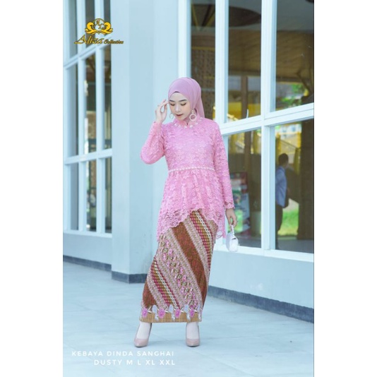 Kebaya Dinda Sanghay / Kebaya Modern Wisuda / Kebaya Lamaran / Kebaya Brukat Payet Modern / Kebaya Tunik / Kebaya Wisuda / Kebaya Tunangan