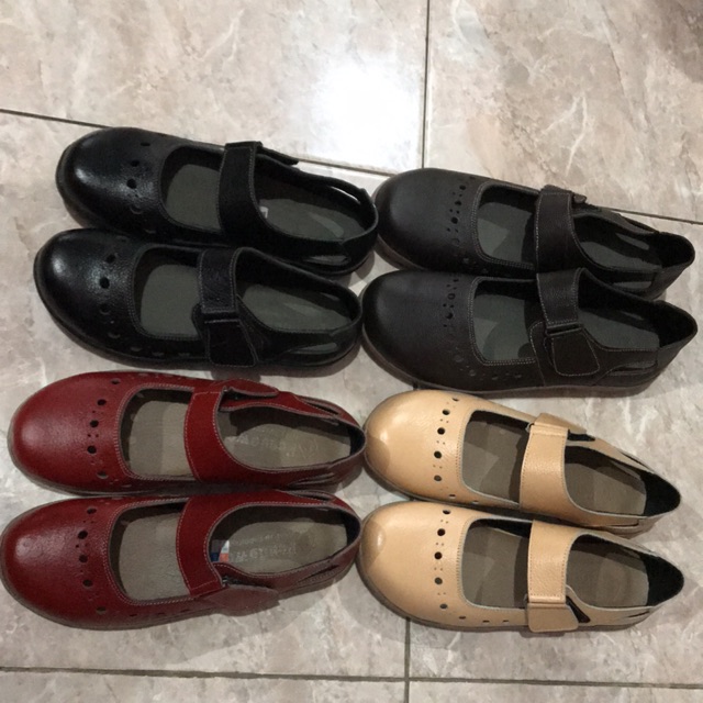Sepatu kulit wanita kretek kickers