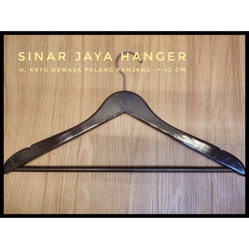 hanger kayu palang dewasa coklat tua