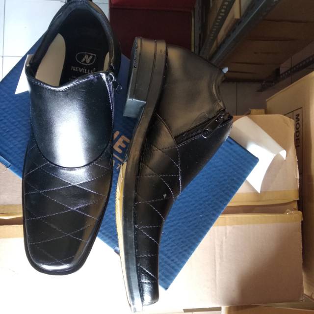 SEPATU FORMAL PANTOFEL NEVILLE HITAM KULIT SEPATU KERJA KANTOR PRIA KULIT ASLI HITAM