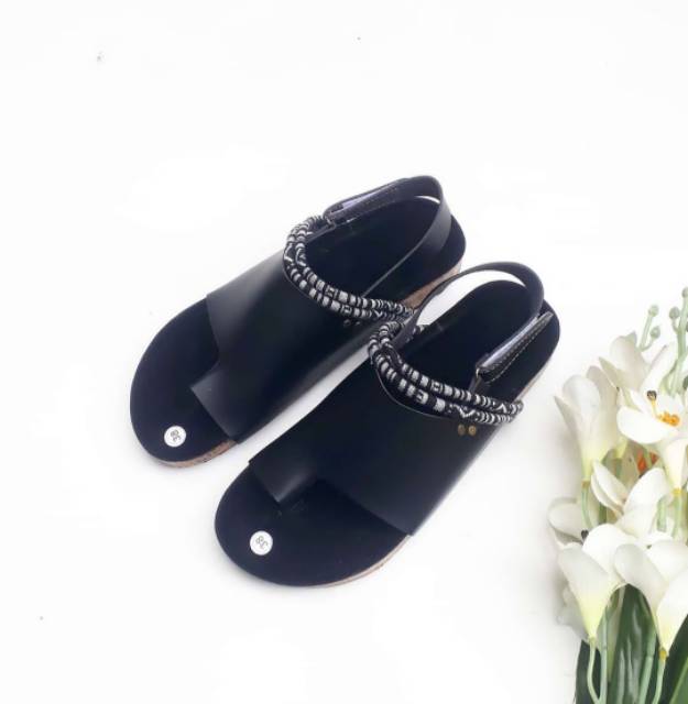 SB ~ SANDAL BIRKEN WANITA LISTY HITAM