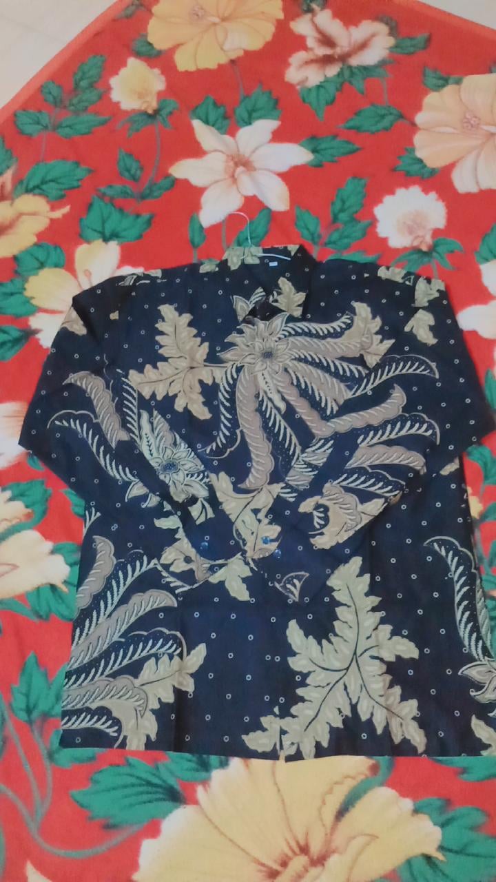Godongan Ireng Kemeja Batik Pria Lengan Pendek Lapis Furing Katun Primisima Batik Solo