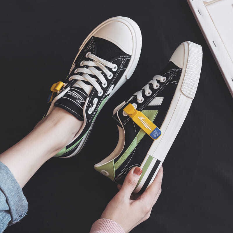 Sepatu Sneakers Flat Wanita Bahan Kanvas Terbaru Original Harga Murah Kualitas Terbaik Sepatu Cewek Ootd