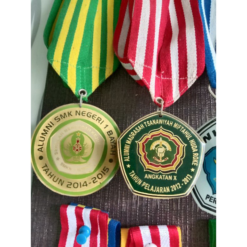 medali wisuda/kelulusan bahan kuningan etching cor resin