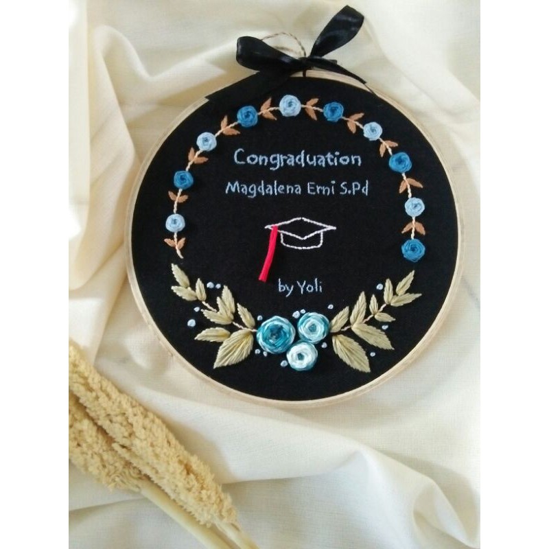 Hoop Art Embroidery/ Custom Embroidery/ Sulam/ Custom Hoop/Gift Box/Kado Wisuda/Kado Unik/Kado Murah