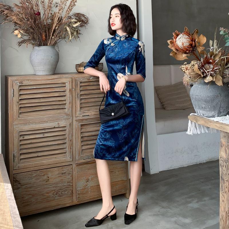 Etched cheongsam young style spring and summer long sleeved girl modified Chinese style velvet dress