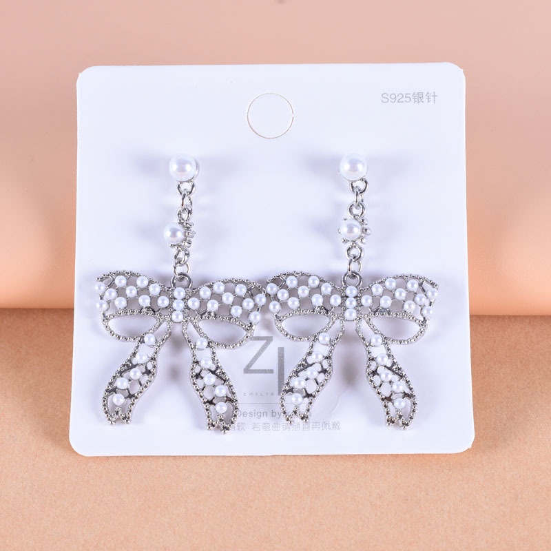 Anting Tusuk Model Pita Desain Korea