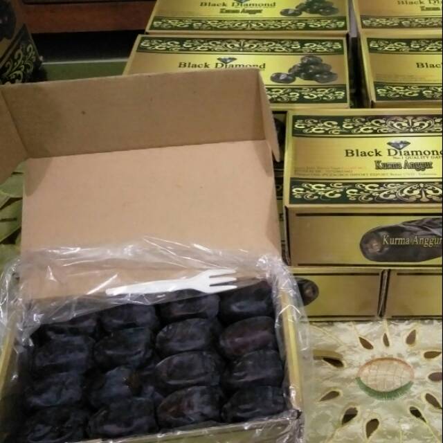 

Kurma anggur black diamond
