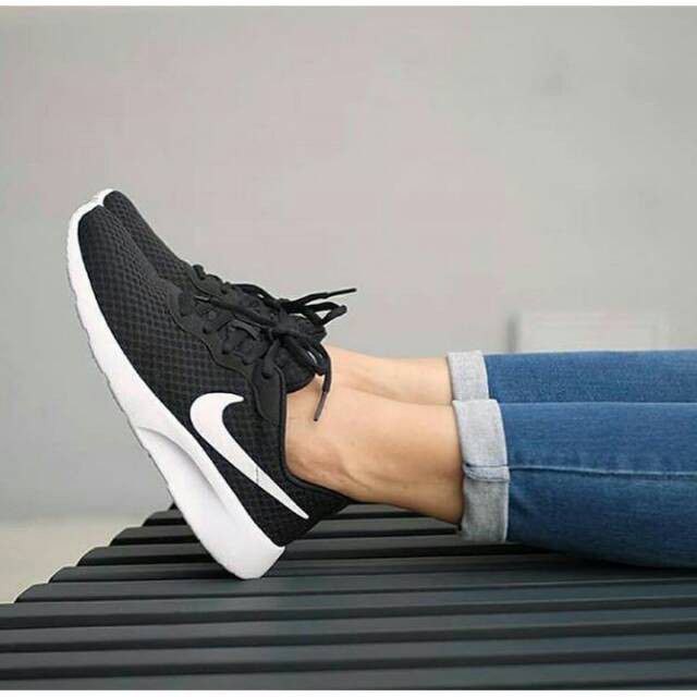 Sepatu Sneakers Wanita Nike Tanjun Import Original Size 36-43 Sepatu Sneakers Keren Terlaris