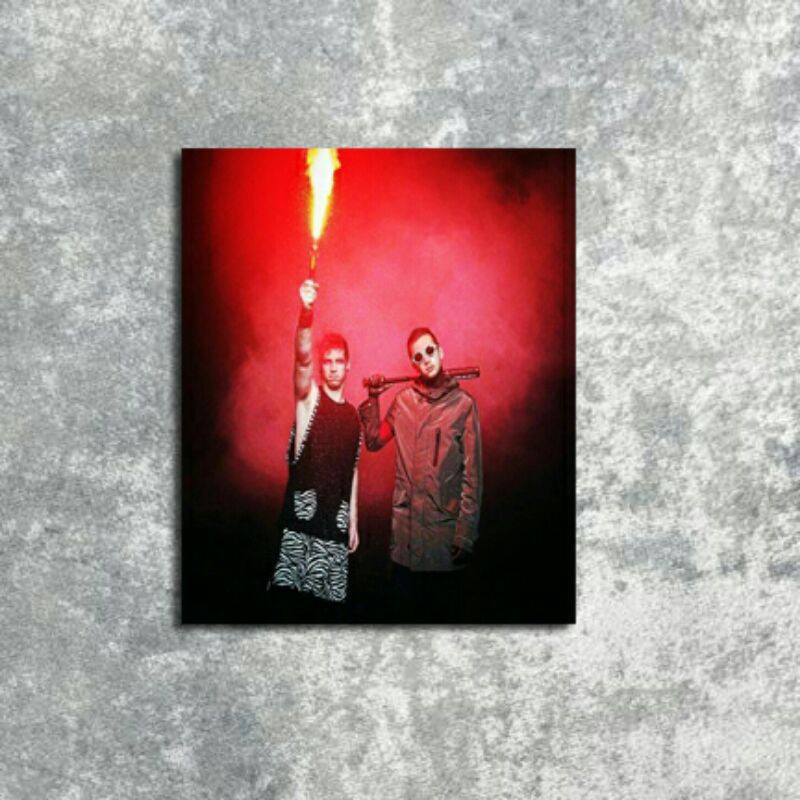 Pajangan Twenty One Pilots