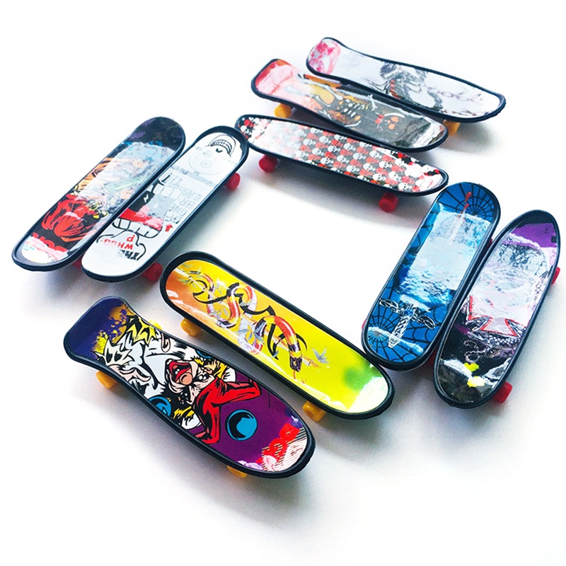 1pc Skateboard Jari Mini Kreatif Bahan Plastik