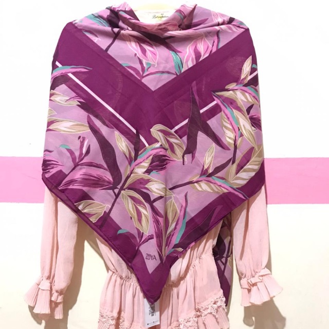 Jilbab Segiempat Zoya (Motif)