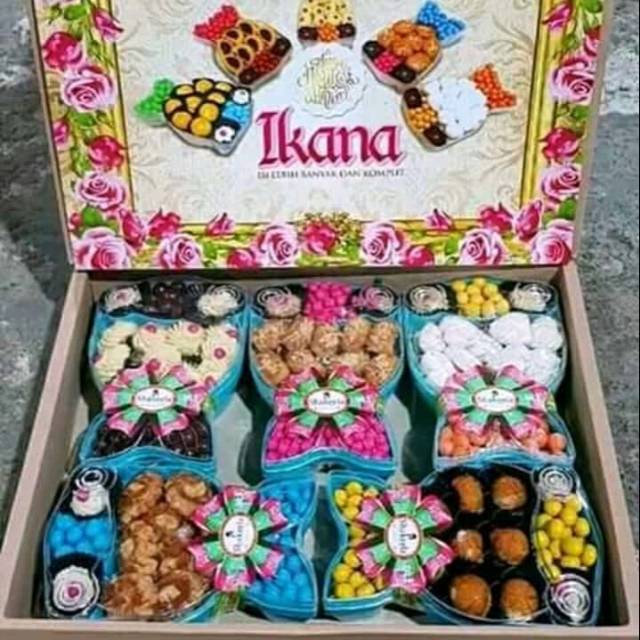 

paket kue lebaran