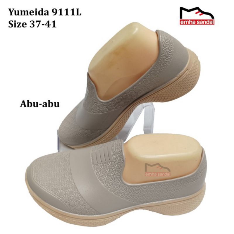 Yumeida 9111 L Sepatu Slip on Wanita Bahan Karet